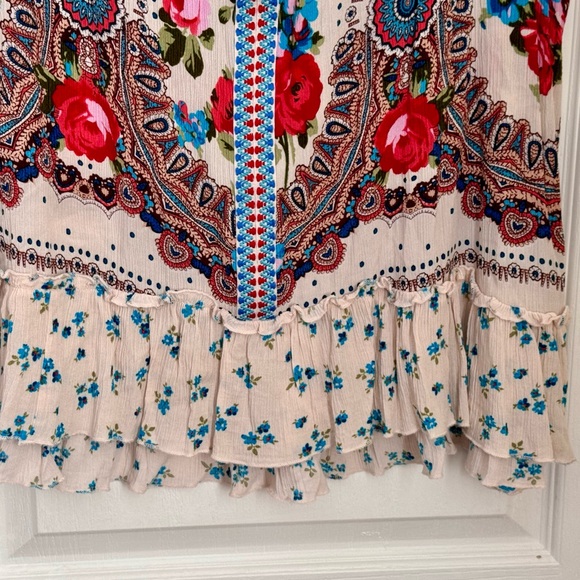 BILA BOHO TOP. MADE IN INDIA. SLEEVELESS RUFFLED EMBROIDERED TOP. EXCELLENT COND - Picture 5 of 14